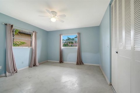 House in Venice, Florida 3 bedrooms, 187.01 sq.m. № 2099738 - photo 24