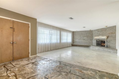 House in Venice, Florida 3 bedrooms, 187.01 sq.m. № 2099738 - photo 10