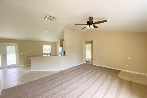 Villa ou maison à louer à Ocala, Floride: 3 chambres, 120.12 m2 № 2424010 - photo 5