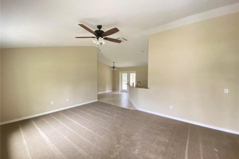 Villa ou maison à louer à Ocala, Floride: 3 chambres, 120.12 m2 № 2424010 - photo 3