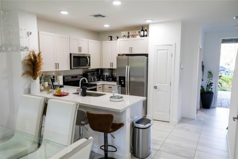 Touwnhouse à vendre à Deerfield Beach, Floride: 3 chambres, 144.37 m2 № 2088363 - photo 2