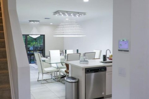 Touwnhouse à vendre à Deerfield Beach, Floride: 3 chambres, 144.37 m2 № 2088363 - photo 7