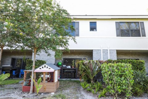 Touwnhouse à vendre à Deerfield Beach, Floride: 3 chambres, 144.37 m2 № 2088363 - photo 24