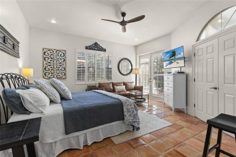 House in Apopka, Florida 2 bedrooms, 253.07 sq.m. № 2122804 - photo 17