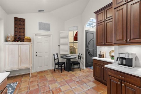 House in Apopka, Florida 2 bedrooms, 253.07 sq.m. № 2122804 - photo 15