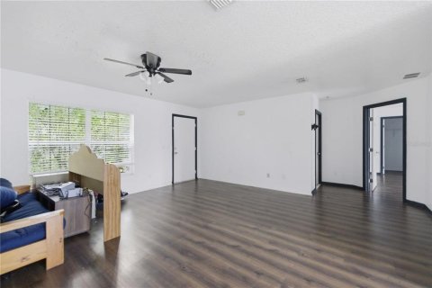 House in Ocala, Florida 3 bedrooms, 127.28 sq.m. № 2098105 - photo 5