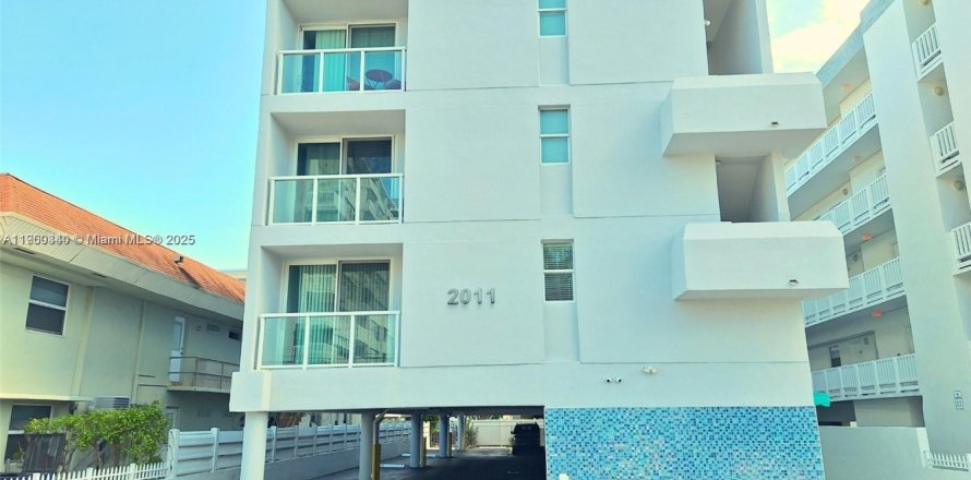 Condo à Miami Beach, Floride, 1 chambre  № 1952759