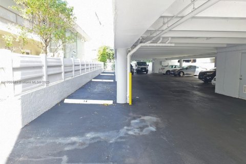 Copropriété à louer à Miami Beach, Floride: 1 chambre, 69.68 m2 № 1952759 - photo 4