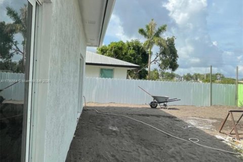 House in Homestead, Florida 4 bedrooms, 181.62 sq.m. № 1676555 - photo 11