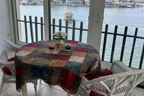 Condo in Clearwater, Florida, 2 bedrooms № 2148506 - photo 5