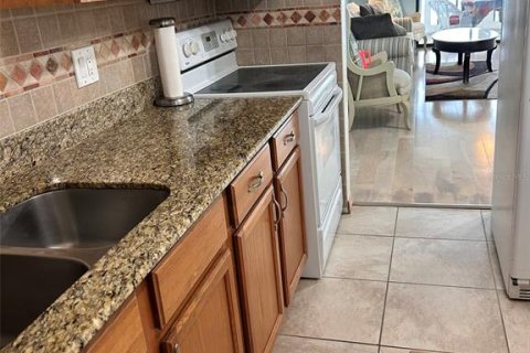 Condo in Clearwater, Florida, 2 bedrooms № 2148506 - photo 21