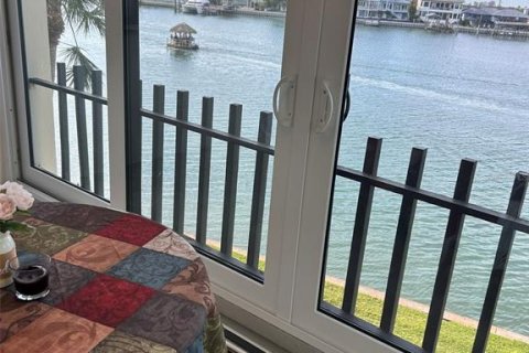 Condo in Clearwater, Florida, 2 bedrooms № 2148506 - photo 7