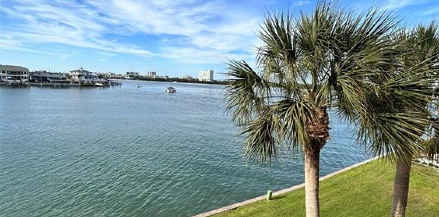 Condo in Clearwater, Florida, 2 bedrooms № 2148506