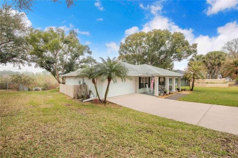 Villa ou maison à vendre à Winter Haven, Floride: 2 chambres, 142.88 m2 № 2238868 - photo 3