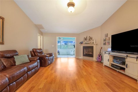 Villa ou maison à vendre à Winter Haven, Floride: 2 chambres, 142.88 m2 № 2238868 - photo 13
