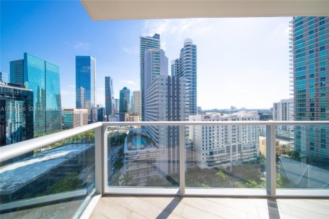Condo in Miami, Florida, 2 bedrooms  № 2068506 - photo 5