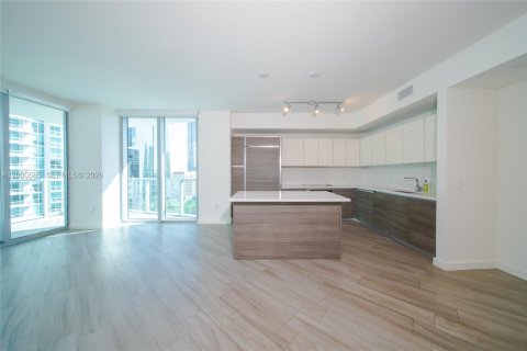 Condo in Miami, Florida, 2 bedrooms  № 2068506 - photo 2