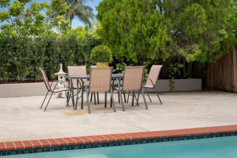 Купить виллу или дом в Майами, Флорида 4 спальни, 184.69м2, № 1968173 - фото 16