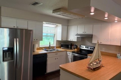 Casa en venta en Inverness, Florida, 3 dormitorios, 100.52 m2 № 1783194 - foto 9