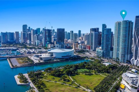 Condo in Miami, Florida, 3 bedrooms № 2057539 - photo 15