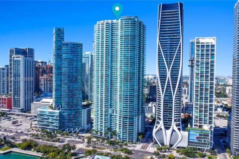Condo in Miami, Florida, 3 bedrooms № 2057539 - photo 13