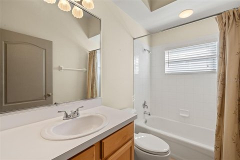 House in Palmetto, Florida 3 bedrooms, 200.85 sq.m. № 1608900 - photo 18