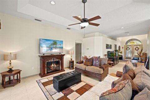 House in Palmetto, Florida 3 bedrooms, 200.85 sq.m. № 1608900 - photo 4