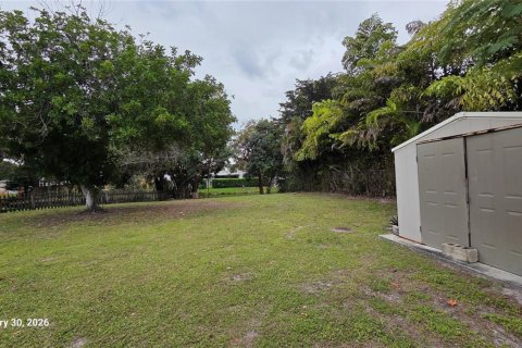 House in Cooper City, Florida 6 bedrooms, 266.82 sq.m. № 2189727 - photo 21