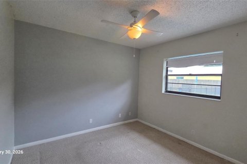 House in Cooper City, Florida 6 bedrooms, 266.82 sq.m. № 2189727 - photo 16