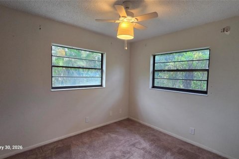 House in Cooper City, Florida 6 bedrooms, 266.82 sq.m. № 2189727 - photo 17