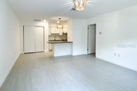 Apartment in Lakeland, Florida 1 bedroom, 61.32 sq.m. № 2425982 - photo 2