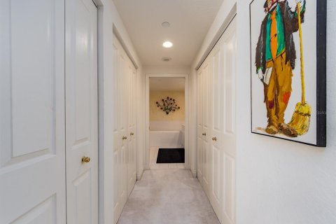 Condo in Clearwater, Florida, 3 bedrooms  № 2231855 - photo 24