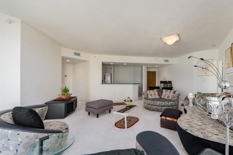 Condo in Clearwater, Florida, 3 bedrooms  № 2231855 - photo 12