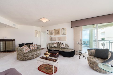 Condo in Clearwater, Florida, 3 bedrooms  № 2231855 - photo 7