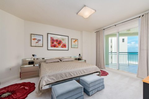 Condo in Clearwater, Florida, 3 bedrooms  № 2231855 - photo 17