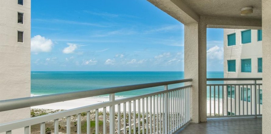 Condo in Clearwater, Florida, 3 bedrooms  № 2231855