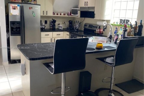Casa en venta en Miami, Florida, 3 dormitorios, 168.62 m2 № 2074925 - foto 12