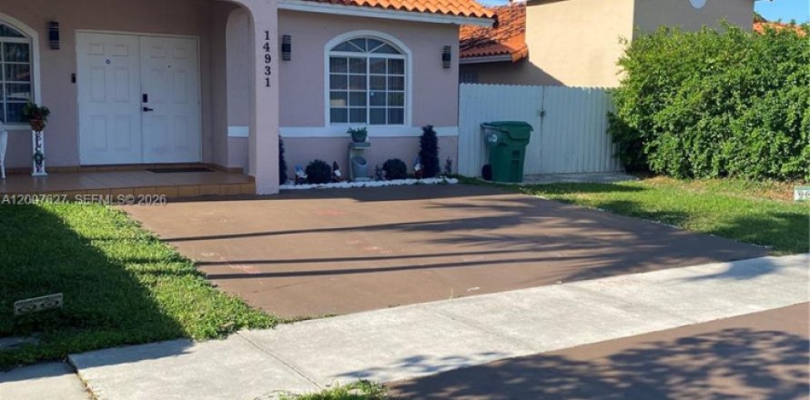 Casa en Miami, Florida 3 dormitorios, 168.62 m2 № 2074925