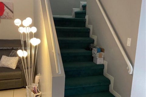 Casa en venta en Miami, Florida, 3 dormitorios, 168.62 m2 № 2074925 - foto 14
