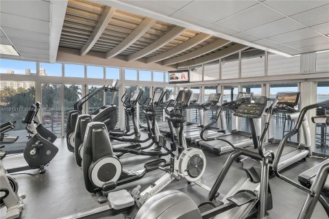 Condominio en alquiler en Miami, Florida, 1 dormitorio, 92.62 m2 № 2016619 - foto 29