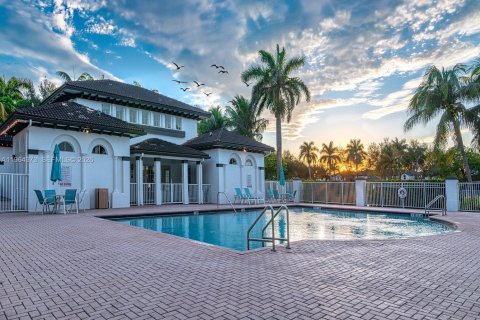 Adosado en alquiler en Doral, Florida, 3 dormitorios, 157 m2 № 2026342 - foto 6