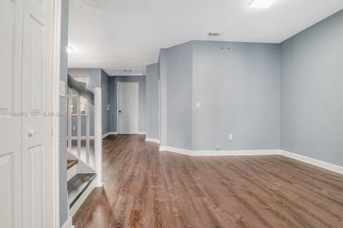 Adosado en alquiler en Doral, Florida, 3 dormitorios, 157 m2 № 2026342 - foto 23