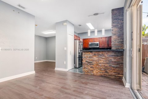 Adosado en alquiler en Doral, Florida, 3 dormitorios, 157 m2 № 2026342 - foto 25