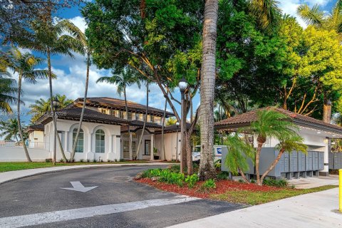 Adosado en alquiler en Doral, Florida, 3 dormitorios, 157 m2 № 2026342 - foto 5