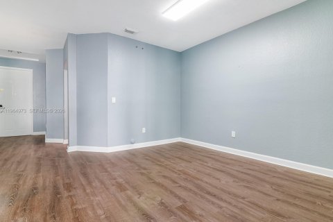 Adosado en alquiler en Doral, Florida, 3 dormitorios, 157 m2 № 2026342 - foto 24