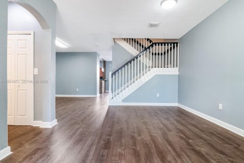 Adosado en alquiler en Doral, Florida, 3 dormitorios, 157 m2 № 2026342 - foto 17