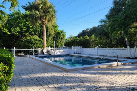 Condo à Vero Beach, Floride, 2 chambres  № 2376222