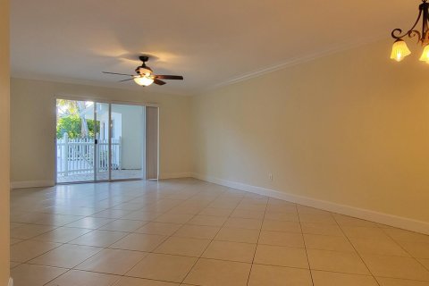 Copropriété à louer à Vero Beach, Floride: 2 chambres, 91.97 m2 № 2376222 - photo 8