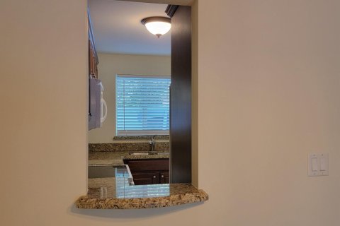 Copropriété à louer à Vero Beach, Floride: 2 chambres, 91.97 m2 № 2376222 - photo 6