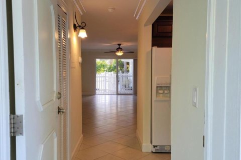 Copropriété à louer à Vero Beach, Floride: 2 chambres, 91.97 m2 № 2376222 - photo 2